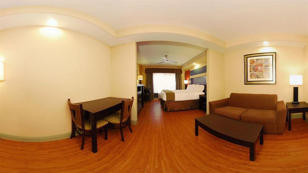 Holiday Inn Express Hotel & Suites La Place By Ihg Экстерьер фото