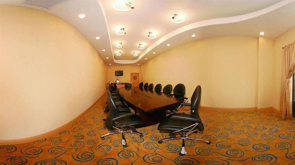 Holiday Inn Express Hotel & Suites La Place By Ihg Экстерьер фото